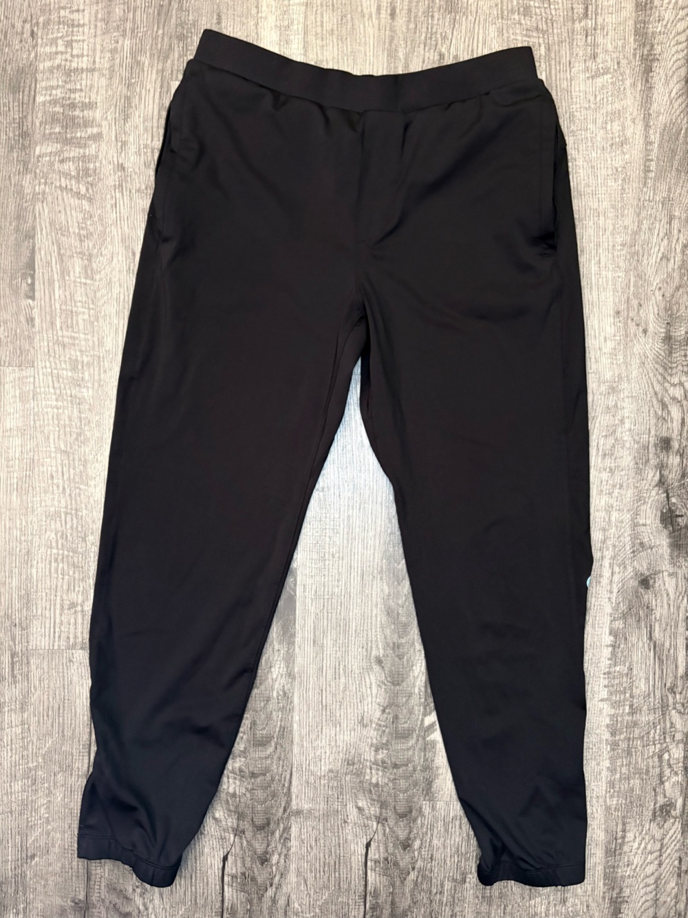 Black Mondetta jogger pants